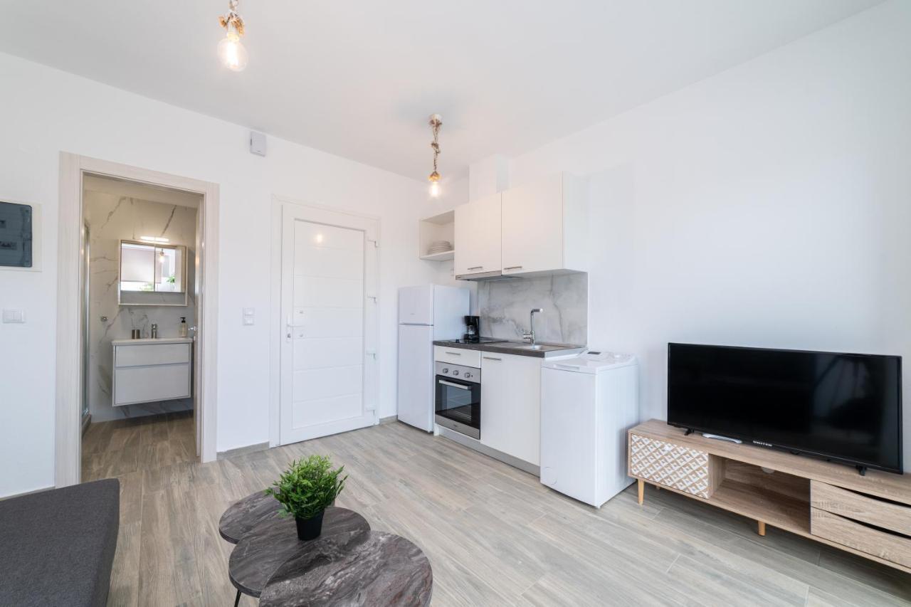Nefeli And Nefeli Residential Complexes Apartament