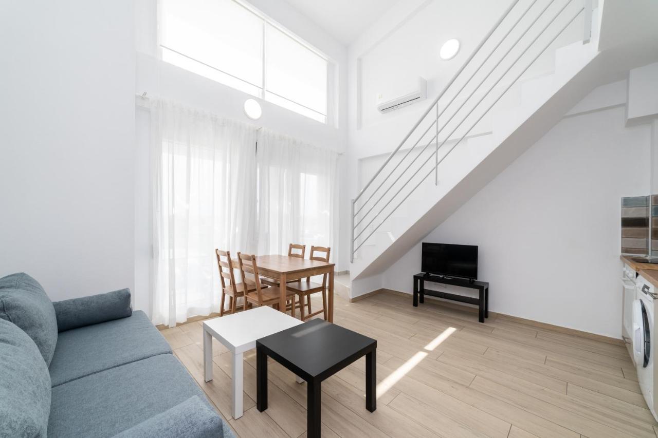 Nefeli And Nefeli Residential Complexes * Ofrinion