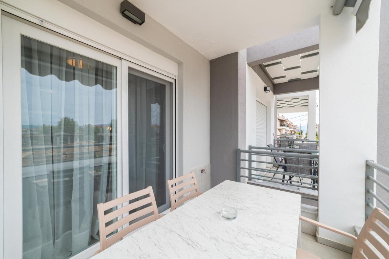 Nefeli And Nefeli Residential Complexes * Ofrinion