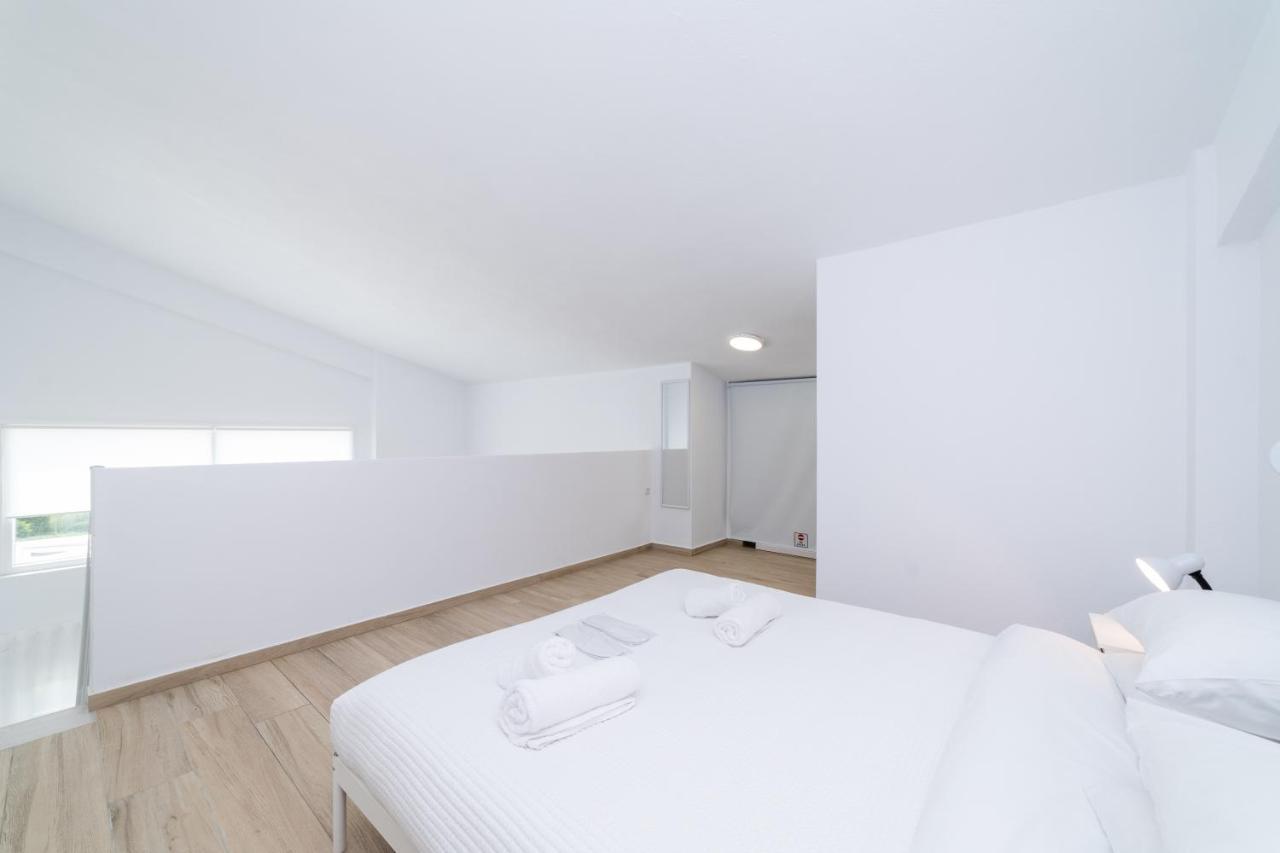 Nefeli And Nefeli Residential Complexes * Ofrinion