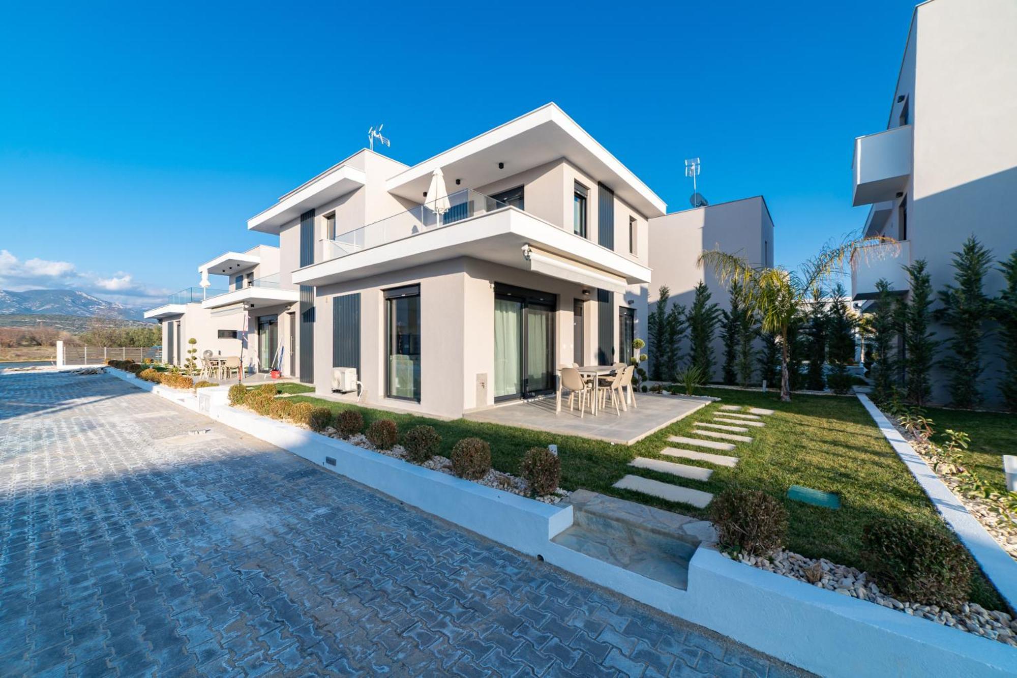 Nefeli And Nefeli Residential Complexes Ofrinion