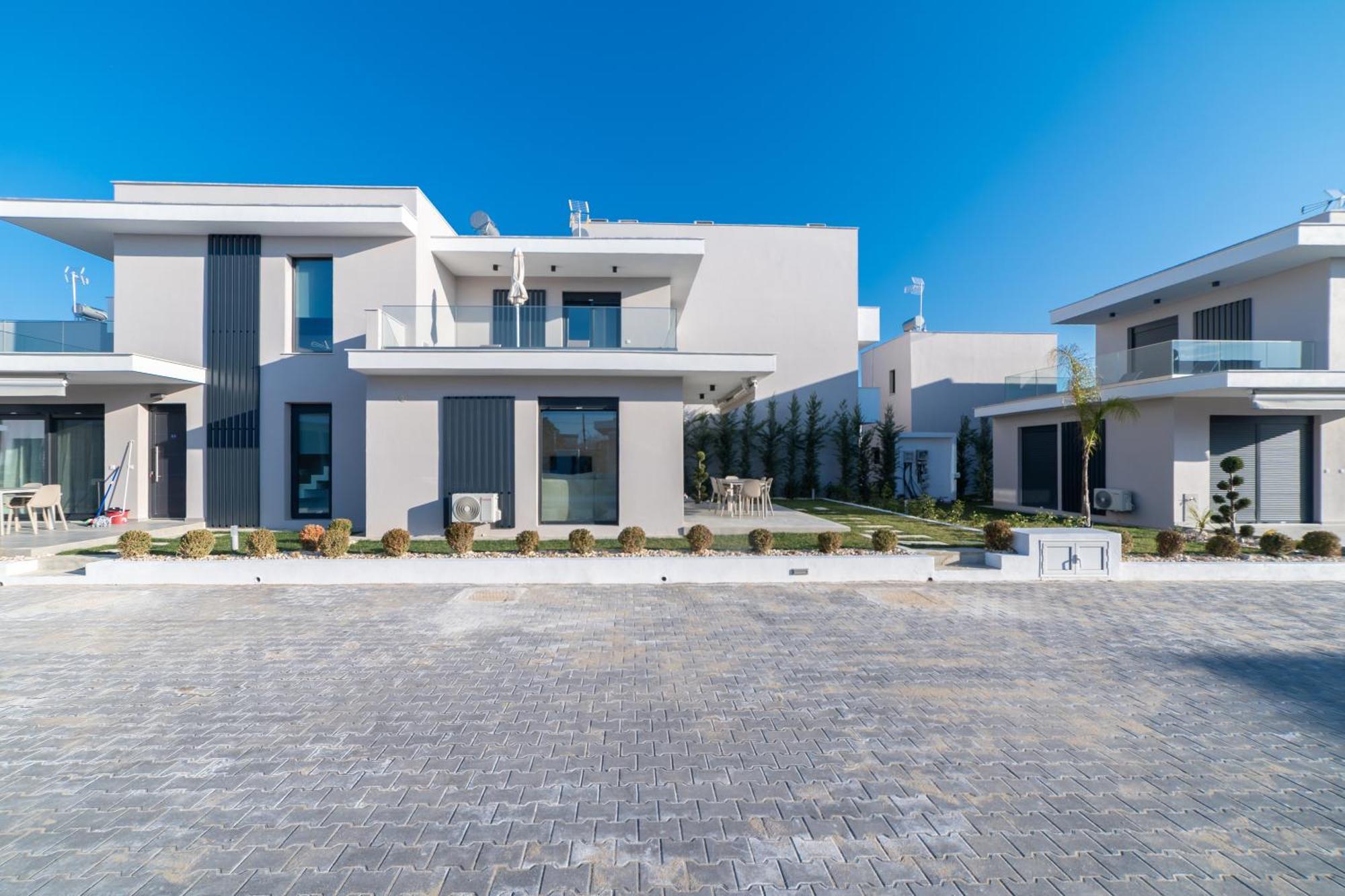 Nefeli & Nefeli Luxury Residential Complexes Apartment Ofrínion